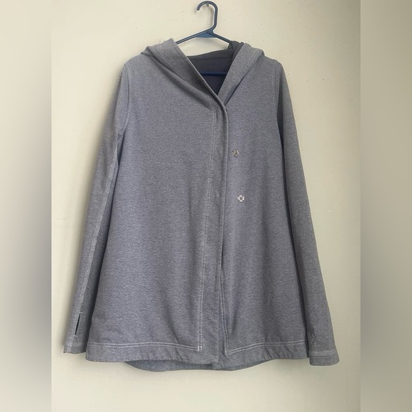 Lululemon Size 6 - Picture 2 of 7